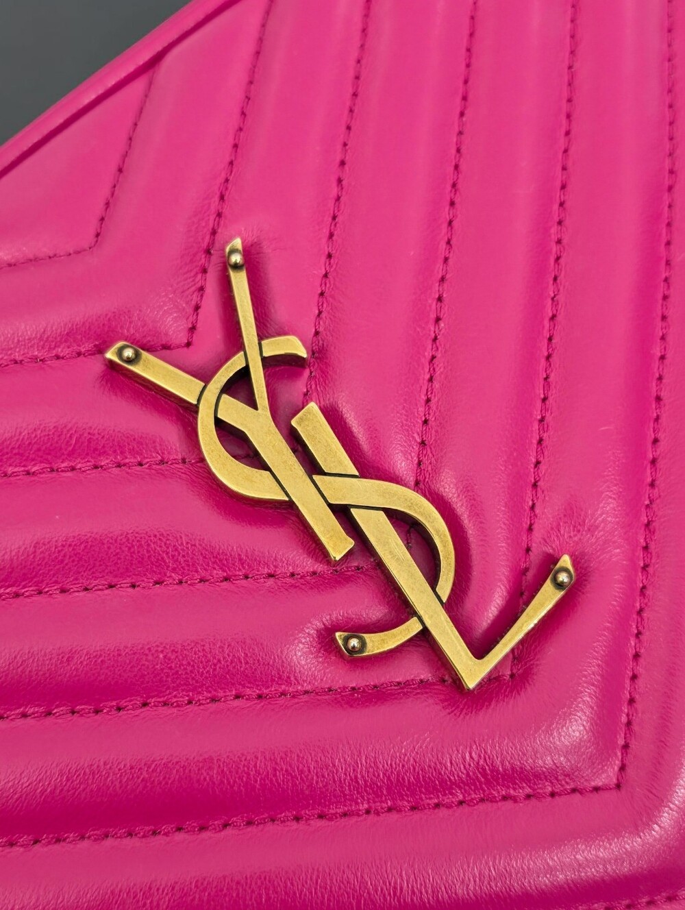 Saint Laurent Hot Pink Quilted Leather Crossbody Camera Bag with Tassel - Picture 15 of 16